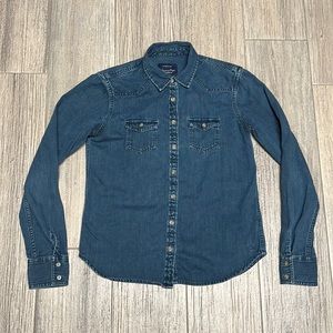American Eagle Denim Button Down Shirt Blue Size S/P